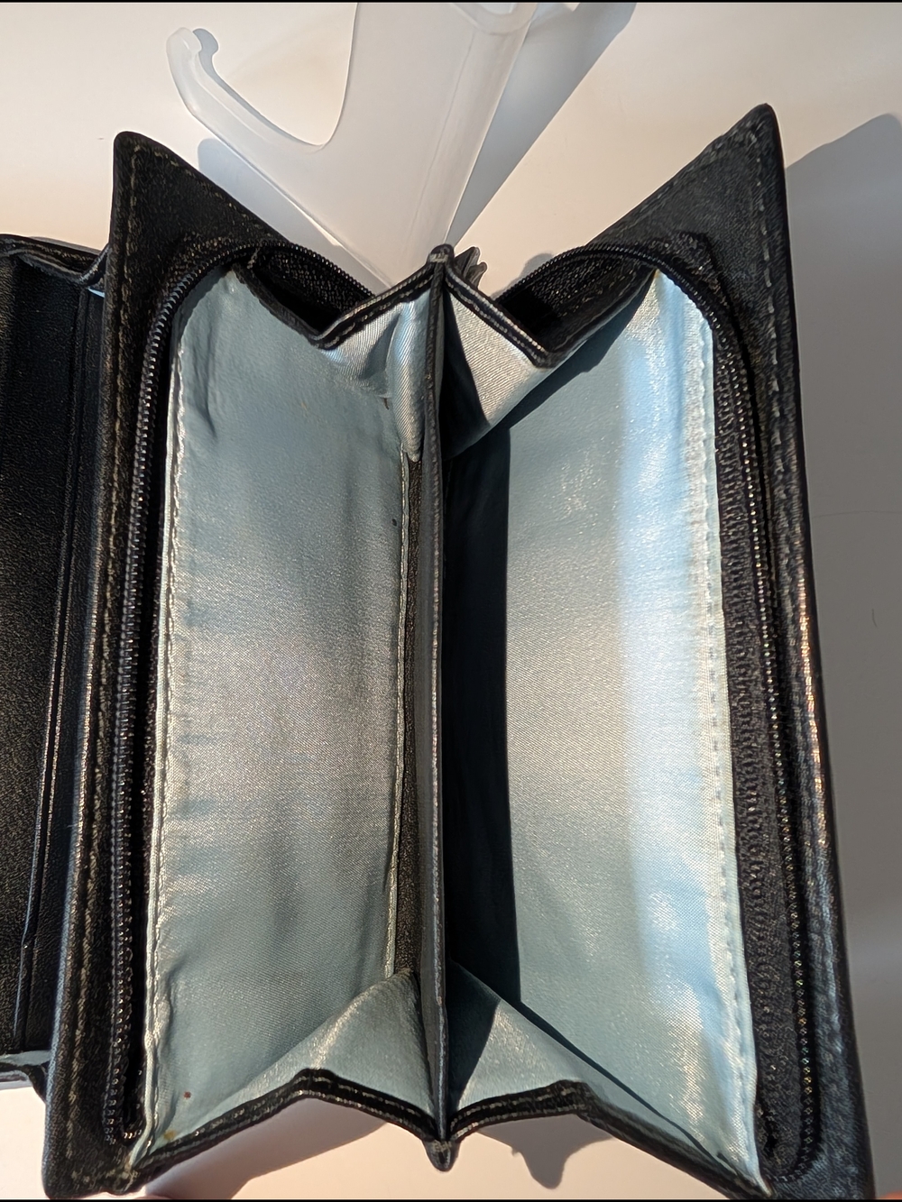 Coach Vintage Soho Black Leather Compact Wallet - Picture 7 of 11